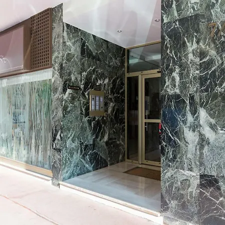 Palais Royal Yourhosthelper Apartman *