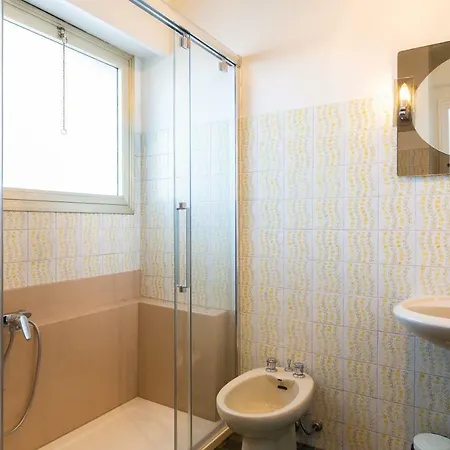 Apartment Palais Royal Yourhosthelper